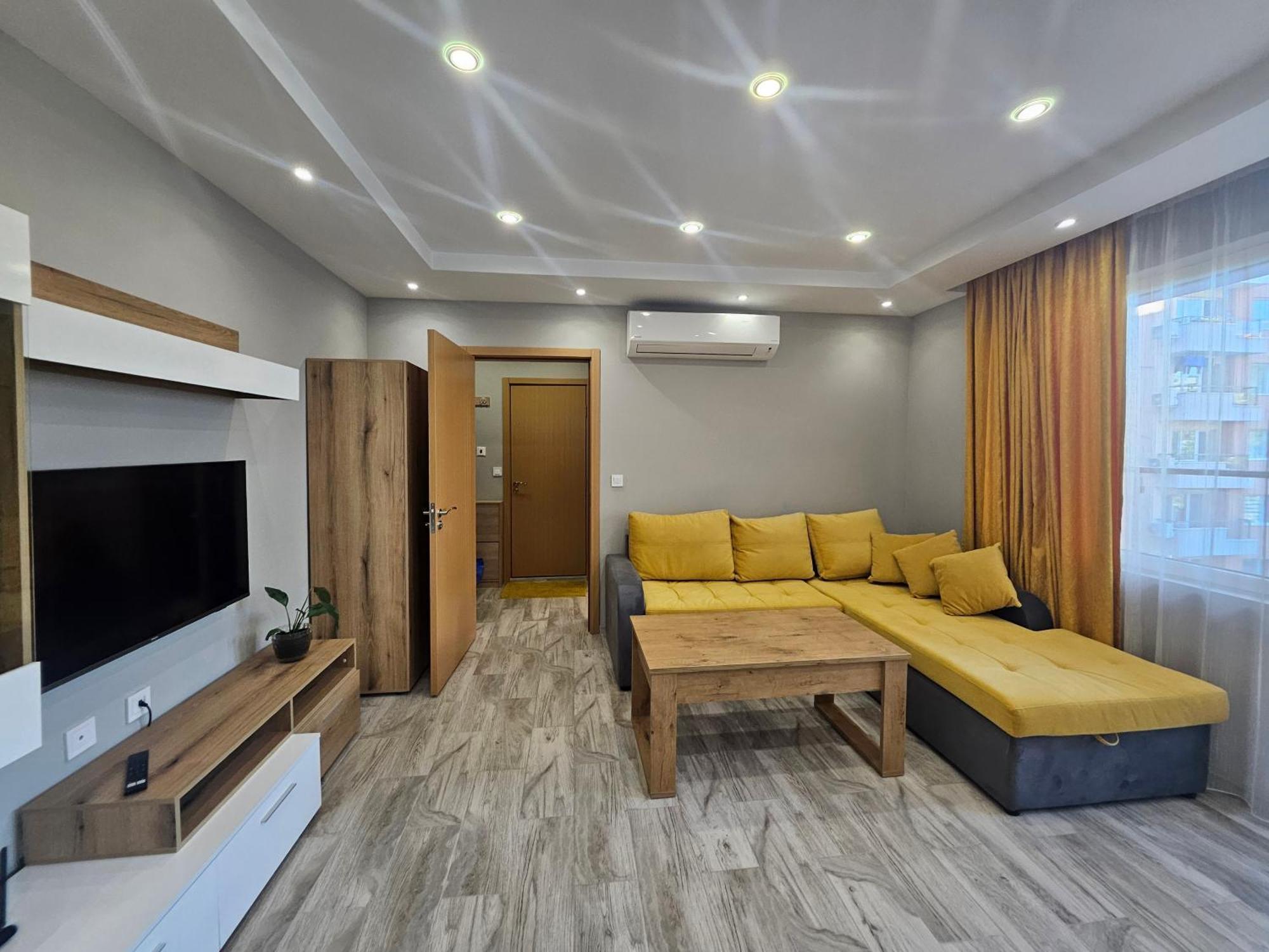 Apartment Plovdiv Buitenkant foto