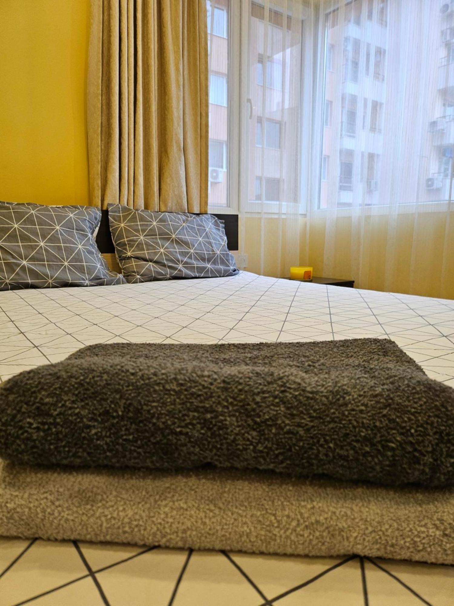 Apartment Plovdiv Buitenkant foto